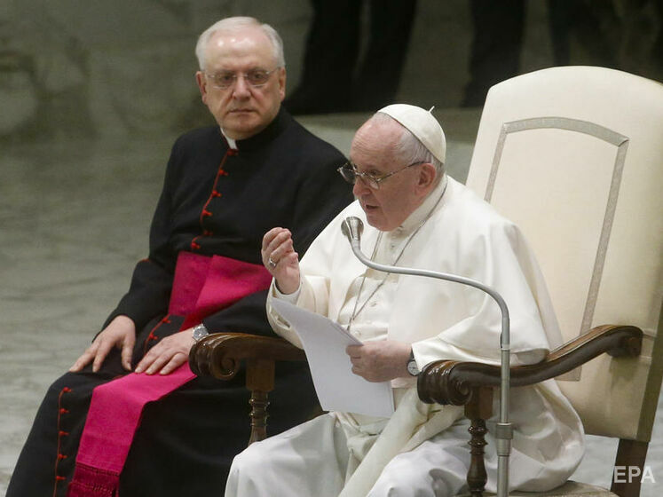 Папа римський Франциск назвав "божевіллям" можливу війну в Україні