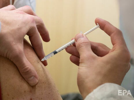 Люди похилого віку є пріоритетною групою вакцинації проти коронавірусу