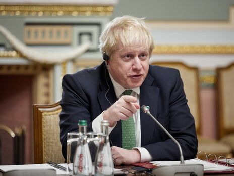 Джонсон заявив, що Великобританія не втручатиметься безпосередньо у разі вторгнення РФ в Україну
