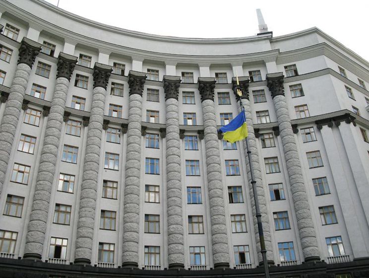 Кабмин Украины утвердил перечень из 19 приоритетных профессий