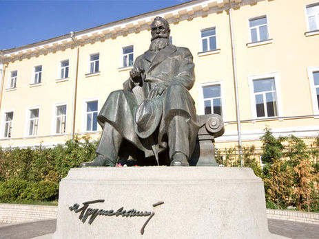 Опрос: 72% украинцев положительно относятся к Грушевскому, около половины – к Мазепе и Петру І 