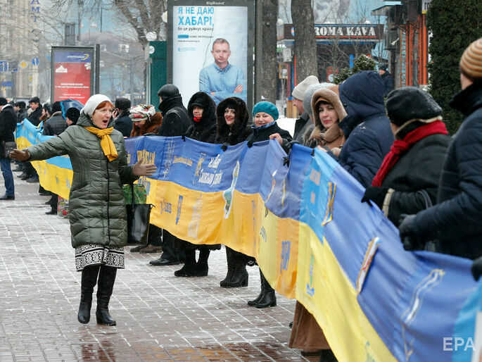 День єднання у "дату вторгнення", Київ без дипломатів США, скандал із Пристайком. Головне за день