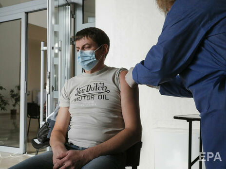 В Украине 14 февраля прививки от COVID-19 сделали около 60 тыс. человек