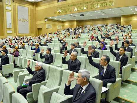У Туркменістані керівна партія висунула кандидатом у президенти сина нинішнього глави держави