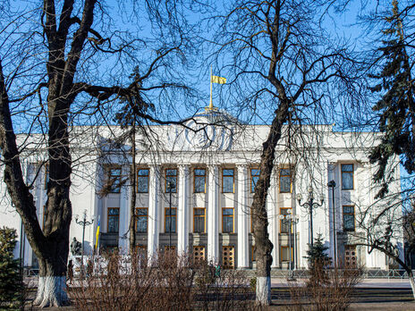 Законопроект предлагает обязать депутатов местных советов во время заседаний говорить только на украинском