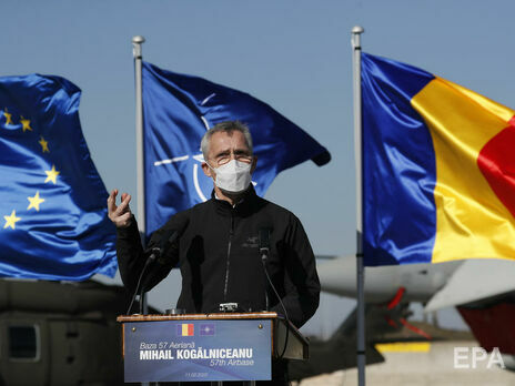 Столтенберг: Пока мы не видим признаков сокращения военного присутствия РФ у границ Украины