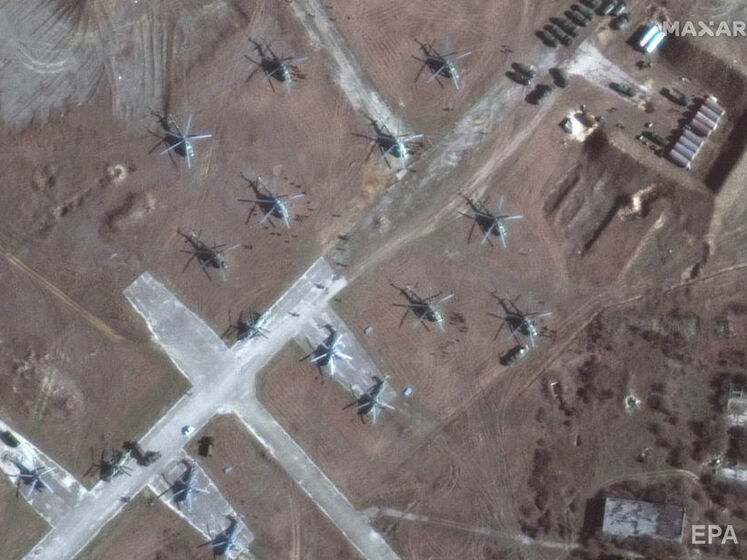 Супутникові знімки демонструють сплеск військової активності Росії біля кордонів України – Reuters