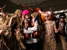 "Просто аплодировал". После скандала с Паш в сети показали фото участника Kalush Orchestra на Красной площади в Москве. Он отреагировал