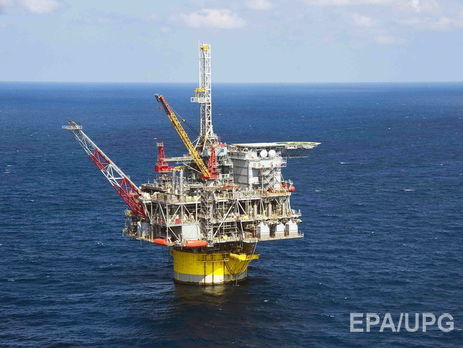 Цена на нефть опустилась ниже $46 за баррель