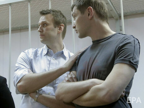 Суд замінив брату Олексія Навального Олегу рік умовного строку на рік реального у справі про поширення коронавірусної інфекції