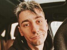 Еллерт після шестимісячної перерви у роботі зі студією "Квартал 95" виставив на продаж автомобіль