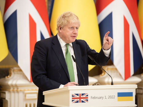 Джонсон закликав країни Заходу зупинити Путіна, щоб запобігти абсолютно катастрофічному вторгненню РФ в Україну