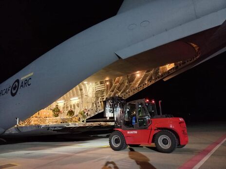 Україні надійшла військова допомога від Канади