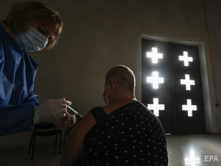 В Украине за сутки сделали менее 30 тыс. прививок от коронавируса