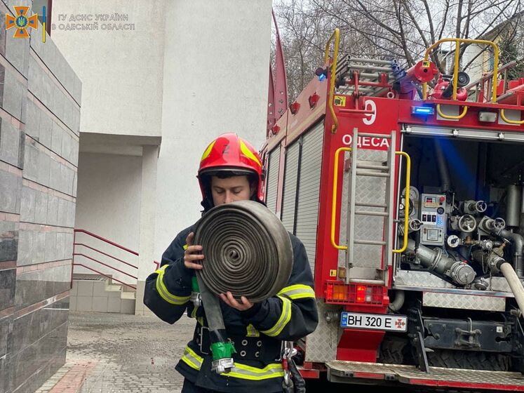 В одеській клініці сталася пожежа в кабінеті МРТ. Її гасило 40 рятувальників