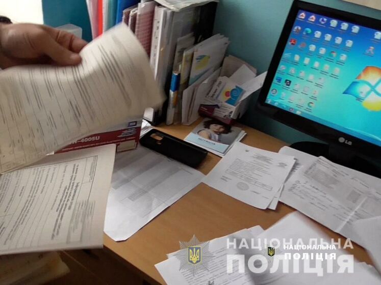 В Украине за неделю открыли более 80 уголовных производств за подделку COVID-документов