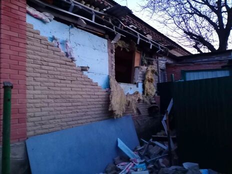 Боевики обстреляли Новолуганское, погиб мирный житель – глава Донецкой ОГА