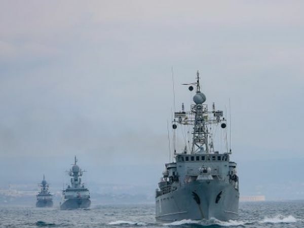 Росія зосередила біля кордонів з Україною майже весь флот, який має потенціал вторгнення – Центр оборонних стратегій
