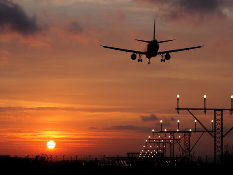 Три аеропорти закрили на приймання та відправлення рейсів, повідомляють ЗМІ