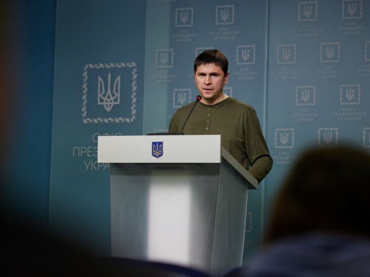РосЗМІ повідомили, що Україна готова до перемовин щодо нейтрального статусу. В ОПУ заявили, що не впливають на заголовки новин