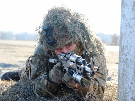 В Україні військовослужбовці ЗСУ ведуть бої з росіянами