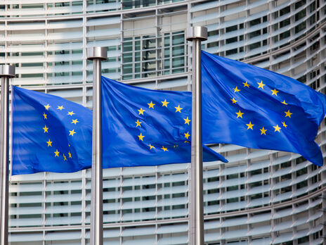 ЕС ввел санкции против Центробанка России и закрыл для нее свое воздушное пространство