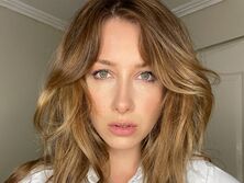 "Иди на х...й". Дочь Егоровой, поддержавшей Путина, обратилась к матери