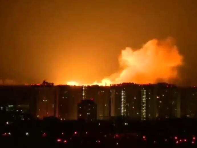 Поблизу Києва прогримів потужний вибух. Мер Броварів говорить про авіаналіт