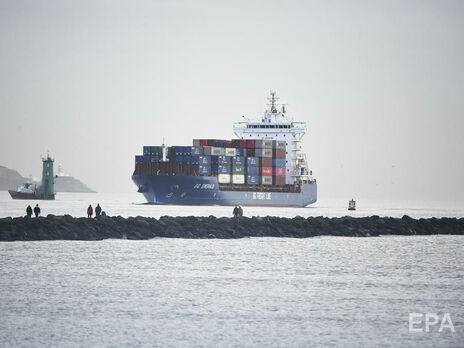 Великобритания решила закрыть порты для всех судов, связанных с РФ