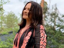 "Идут жестокие бои. Сил нам и мира". Ротару осудила нападение России на Украину