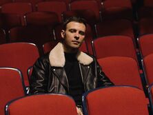 "Граждане России, остановите войну". Макс Барских на обложках своих клипов в YouTube разместил обращение к жителям РФ