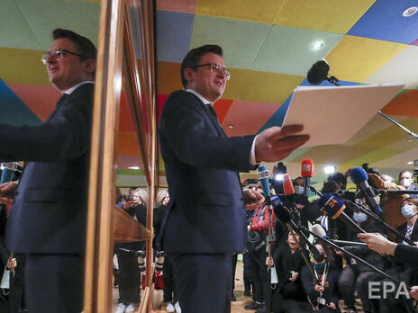 Росія знайшла три країни, через які намагається створити альтернативні системи фінансових розрахунків