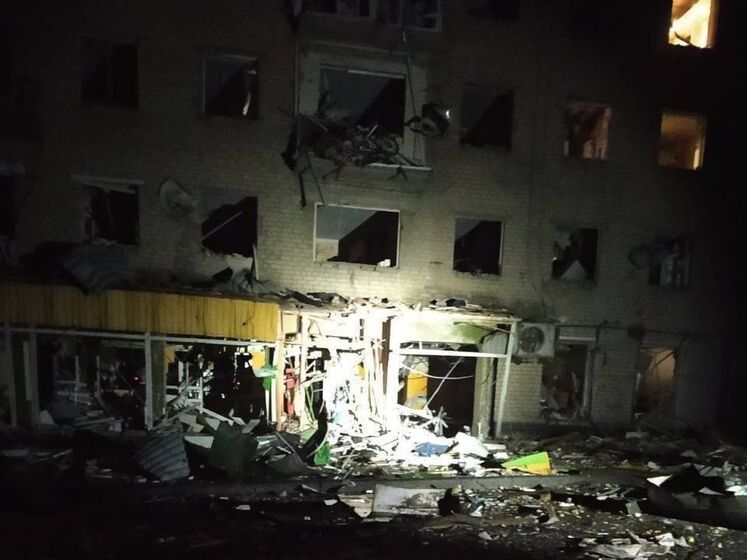 В Изюме снаряд попал в жилой дом, погибли восемь человек, в том числе дети – мэрия