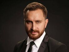 Группа СКАЙ: Призываем мужчин не прятаться и подло не выезжать за границу, а становиться на защиту нашей страны