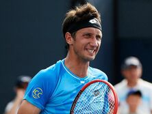 "Мир должен отправить Путина в тюрьму". Теннисист Стаховский вступил в отряд территориальной обороны