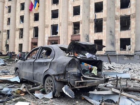 Російські окупанти обстріляли центр Харкова