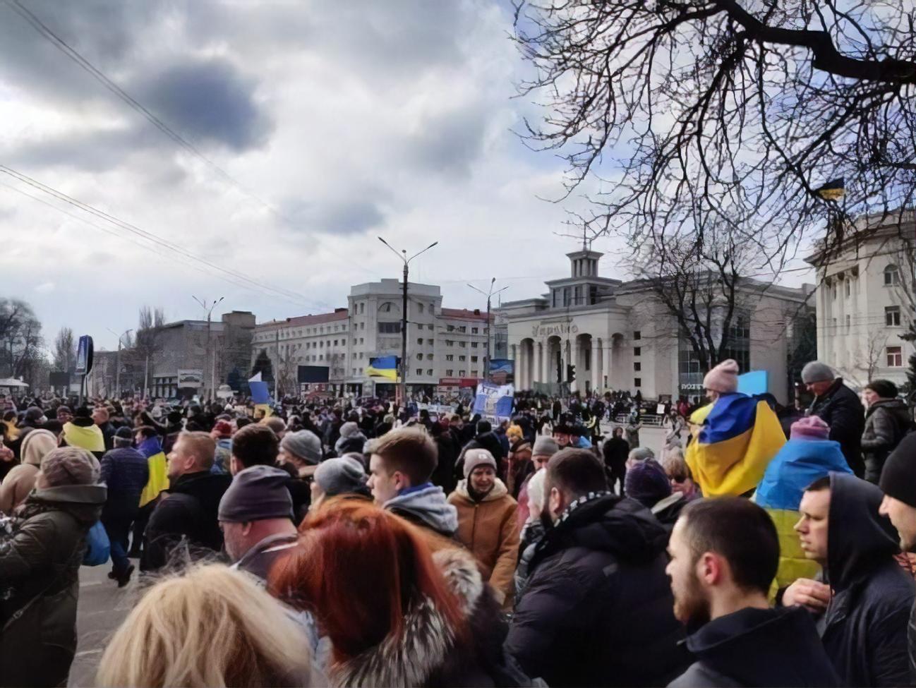 митинг против украины в москве