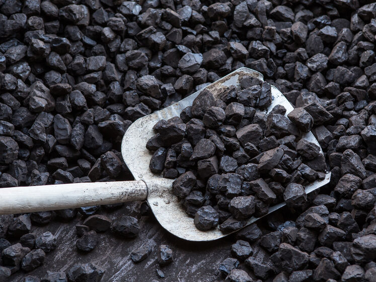 Для лікарень Дніпропетровської області привезли вугілля із шахти "Павлоградвугілля"