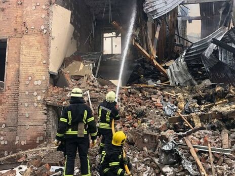 Оккупанты ночью бомбардировали Харьков. Как минимум восемь человек погибли