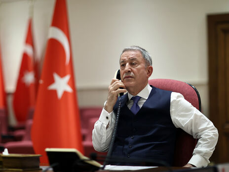 Глава міноборони Туреччини у розмові з Шойгу заявив про важливість термінового припинення вогню в Україні