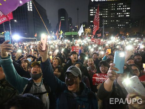 В Южной Корее продолжаются массовые протесты против президента. Фоторепортаж