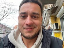 "Эти две недели были настоящим адом". Экс-ведущий "Орла и решки" Синельников эвакуировался из Бучи и обратился к населению РФ