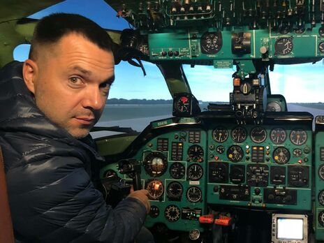 У цивільні об'єкти України окупанти вночі влучили через свій непрофесіоналізм – Арестович