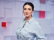 "У него одного из дома остались целые окна". Витвицкая рассказала, что российская ракета попала во двор дома ее отца