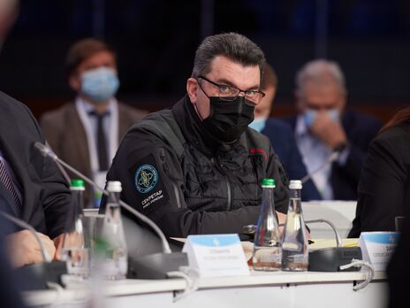 Данилов: Предупреждаю всех белорусов: лучше оставаться дома, чем отправляться домой грузом 