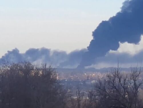 Унаслідок удару по Василькову горять нафтобаза і склад із боєприпасами