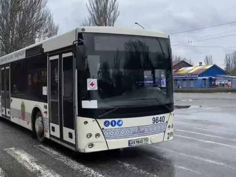 У Запорізькій області сформовано колону з гуманітарним вантажем та автобусами для евакуації