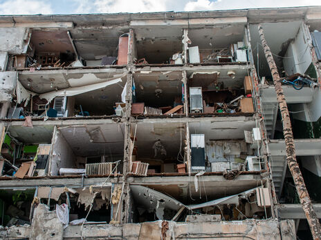Один из разрушенных домов в Харькове