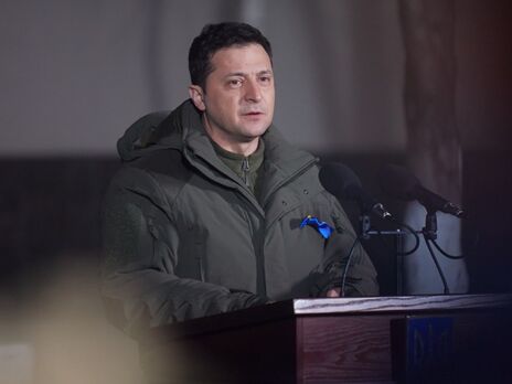 Зеленский: Мы наносим врагу такие потери, что он уже и не знает, где еще искать резервы. Но мы не имеем права расслабляться