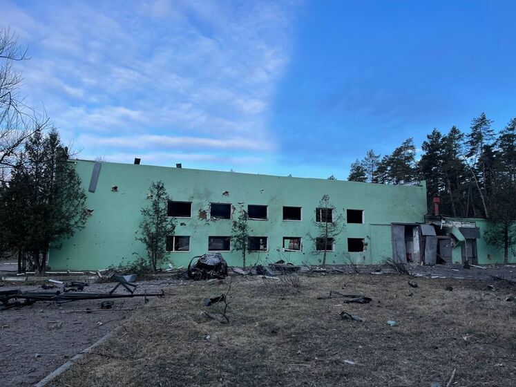 В результате авиаудара оккупантов по насосной станции водоканала в Чернигове погибло четыре человека